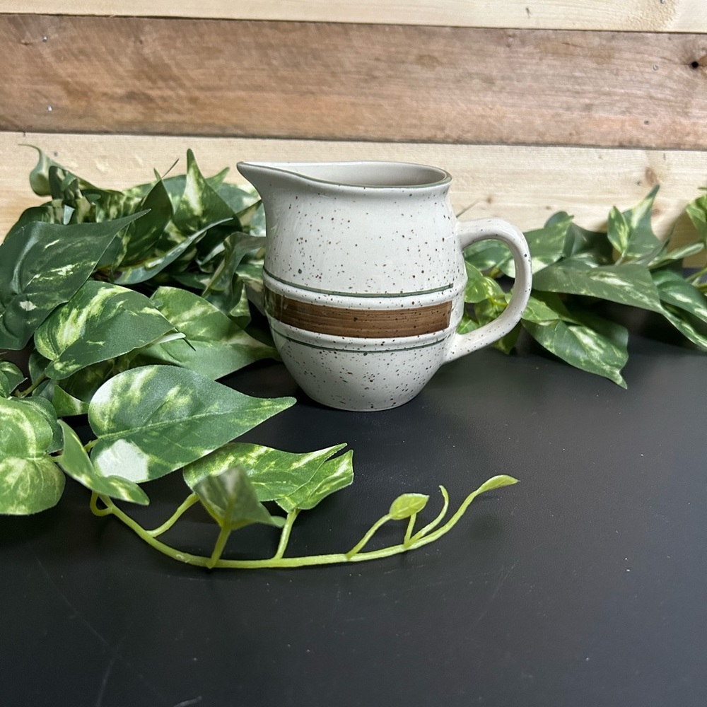 Cabela’s‎ Folkcraft Stoneware Creamer  Striped Speckled Pattern Country Cabin